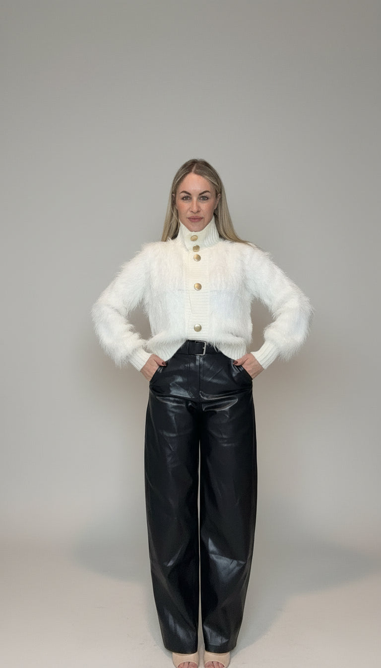 Maglione collo alto con bottoni color oro