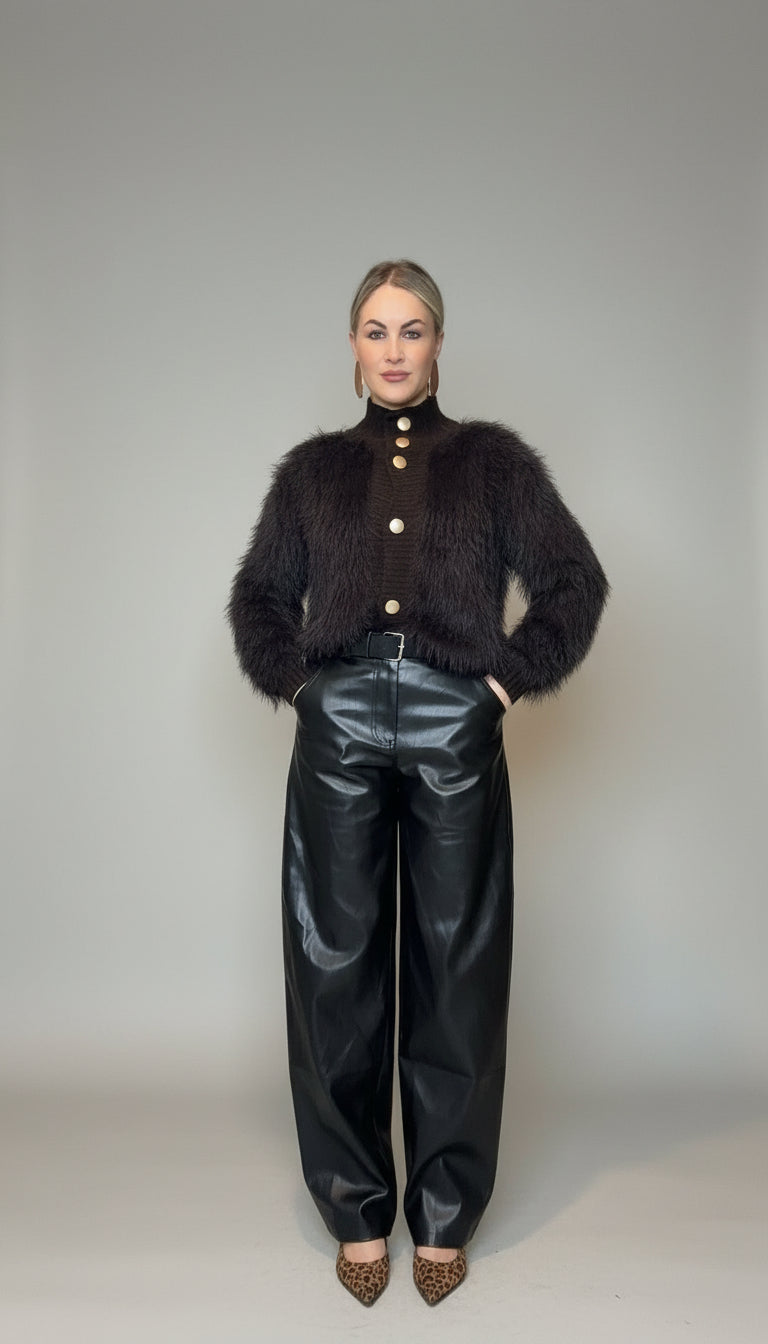 Maglione collo alto con bottoni color oro